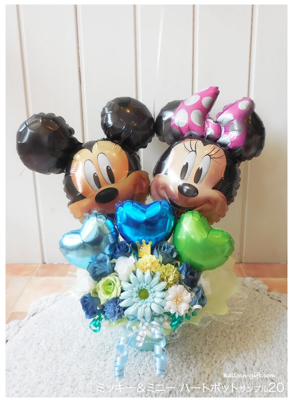 ミッキー＆ミニーが仲良く並ぶ♡誕生日や結婚祝いに贈る卓上