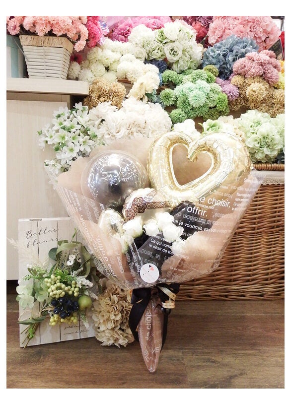 オープンハート バルーンブーケ｜誕生日・結婚式・発表会・卒業祝いに