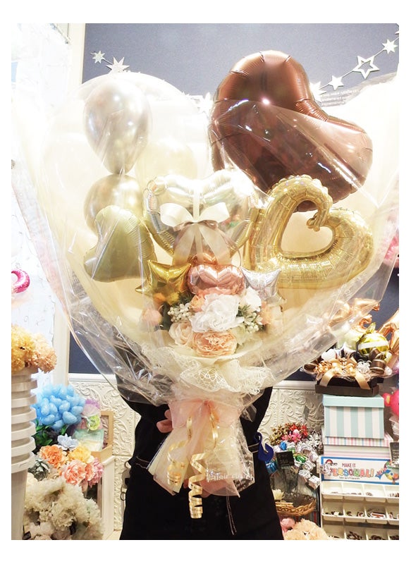 特大バルーンブーケ ジェニファー｜高さ95cmの抱える超ビッグ花束 誕生